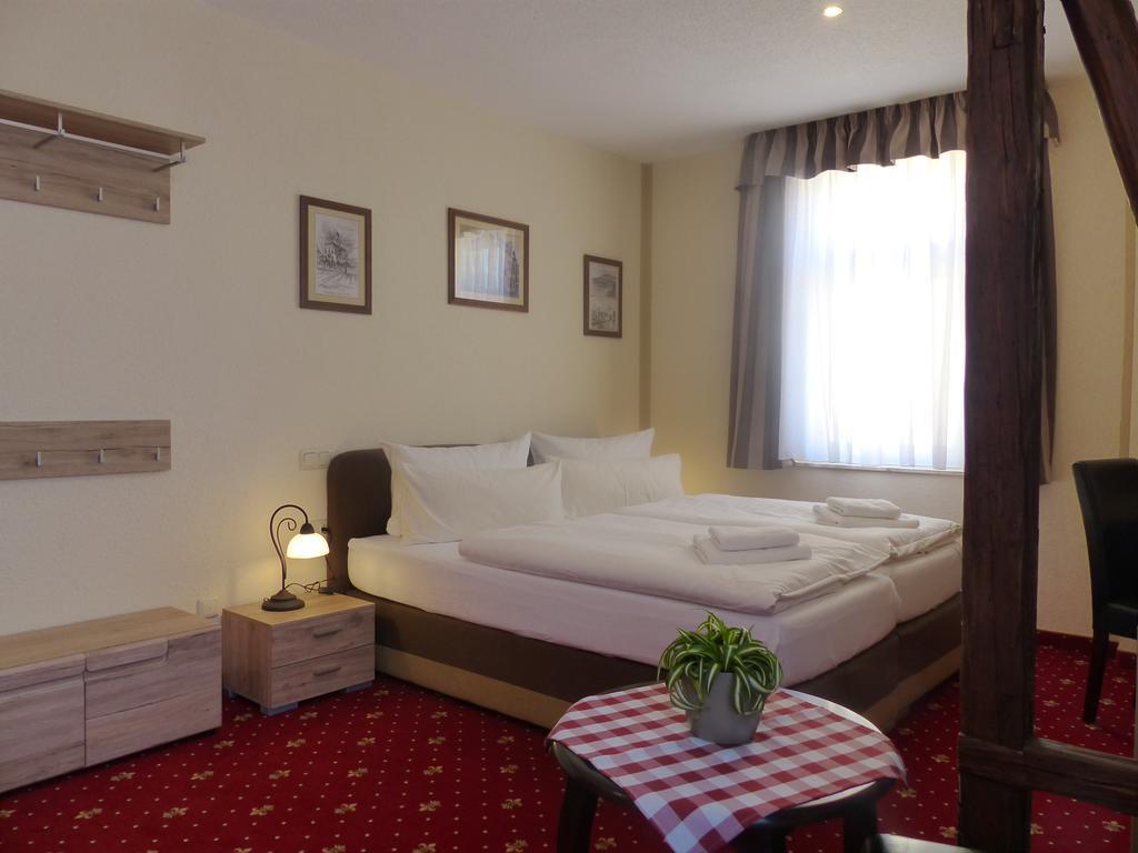 Hotel Friedchen Mit Eigener Fleischerei Artern Экстерьер фото